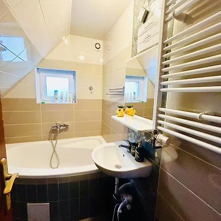 Villa Apartments With Free Parking Prague 5 Exterior photo