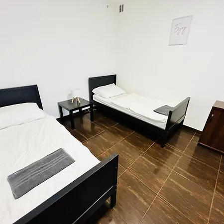 Villa Apartments With Free Parking Prague 5 Exterior photo